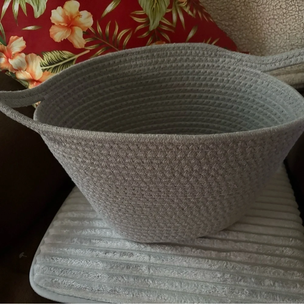 HD Gray Woven Basket with Handles new without tags . Sz 12x6x10 6x8.7 inches